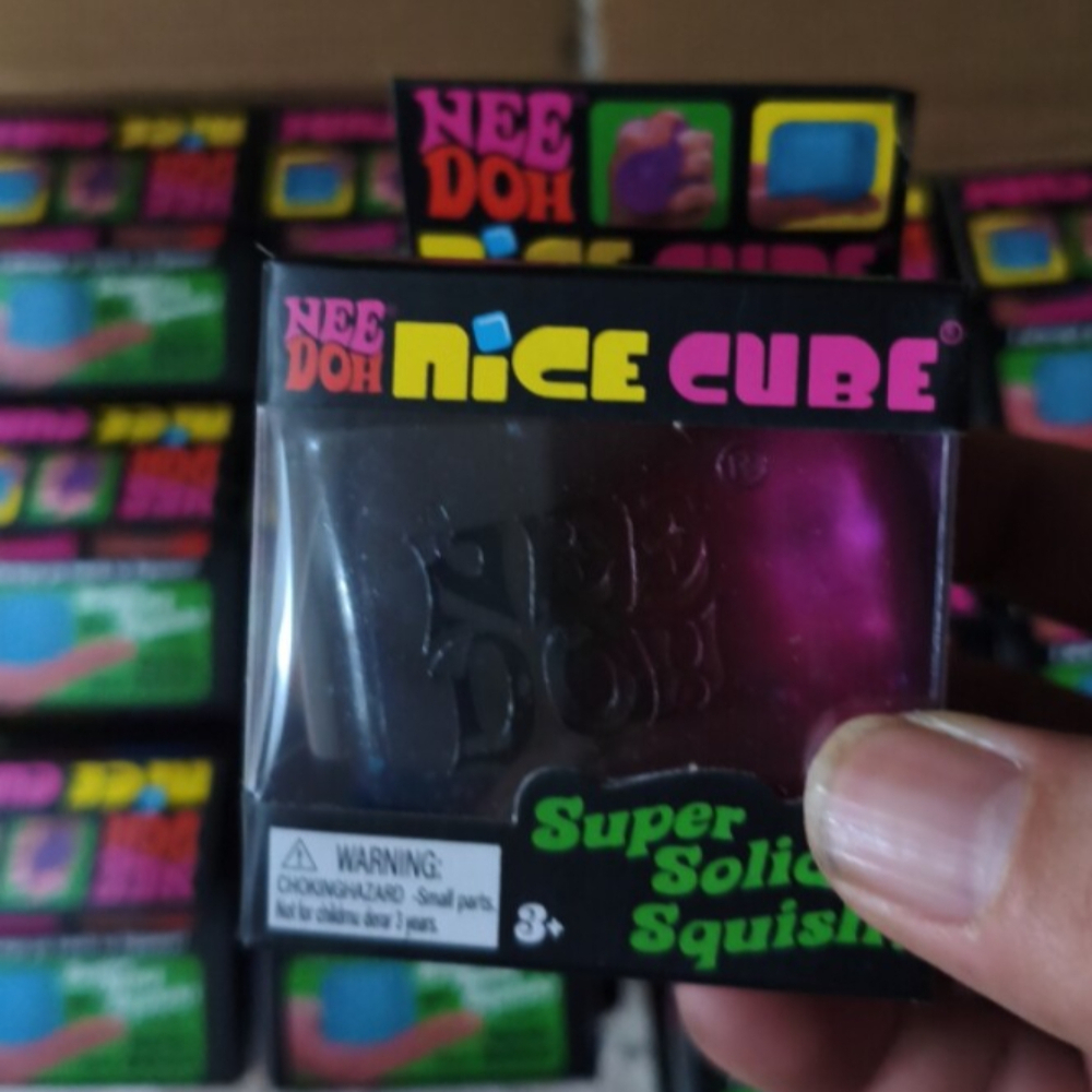Hot Schylling NeeDoh Nice Cube - Fidget Cube Original recensione e prezzo