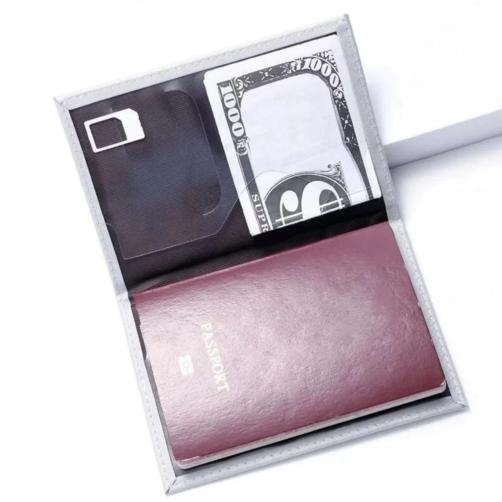 Passport Cover Blue Color Pu P - Card Top Loader recensione e prezzo